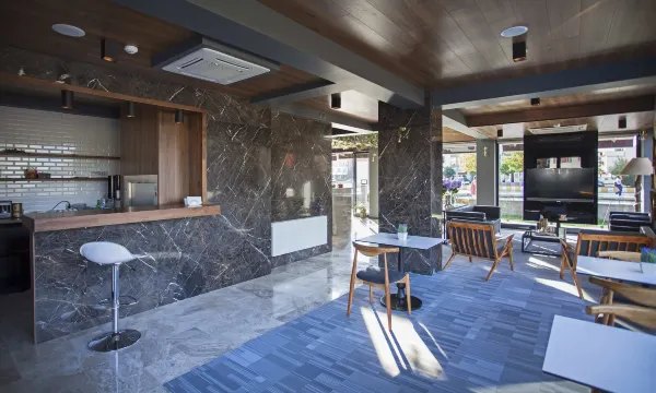 CURA Hotel — интерьер